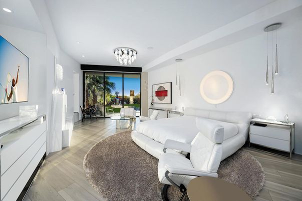 Interior, Living room, Pendant Lights, Recessed Lighting, Wood Texture Flooring