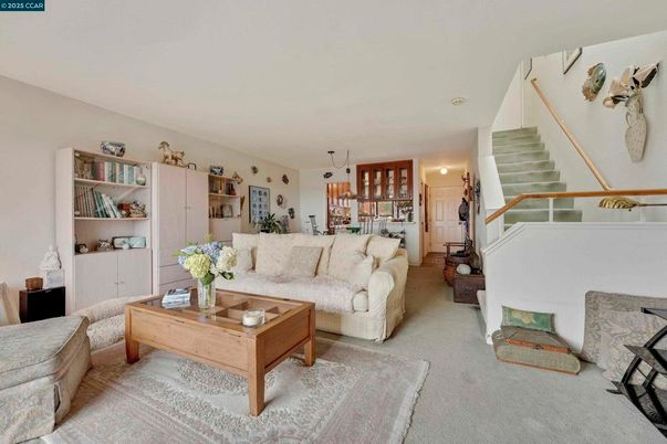 Dining room, Interior, Living room, Pendant Lights