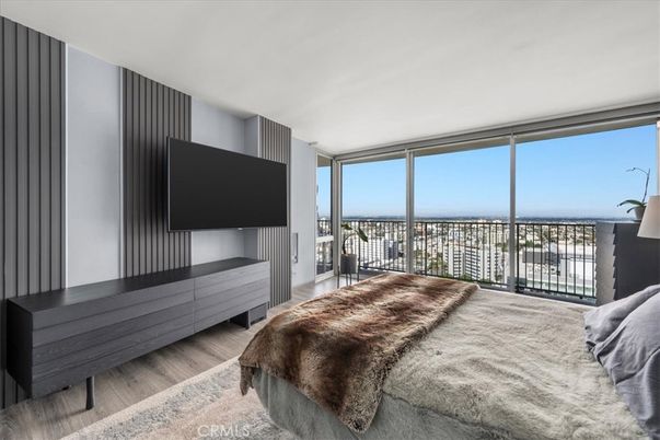 Bedroom, Fireplace, Interior, Water, Wood Texture Flooring