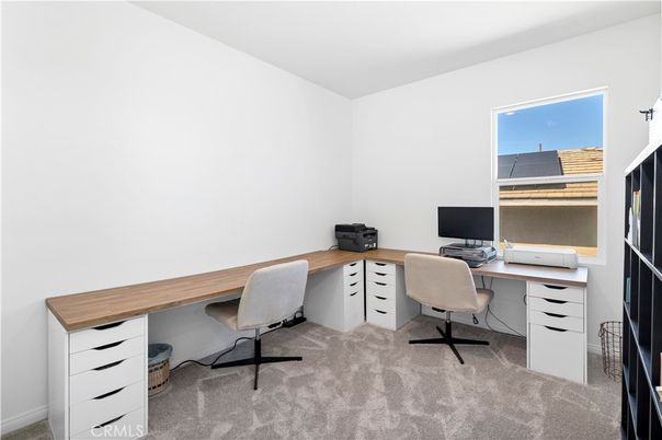 Home Office, Interior