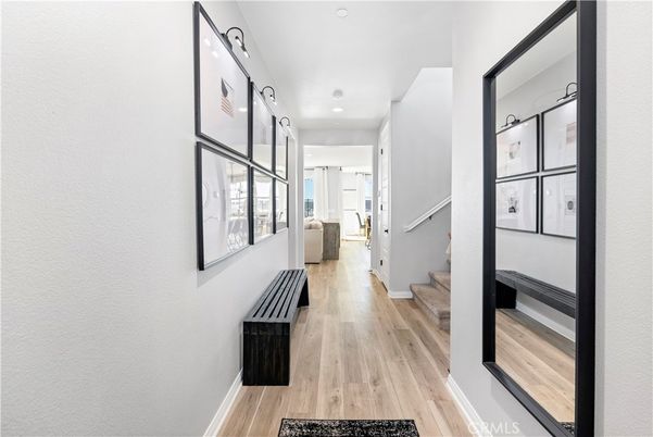 Interior, Recessed Lighting, Wood Texture Flooring