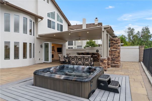 Exterior, Hot Tub