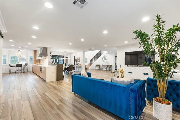 Chandelier, Dining room, Interior, Kitchen, Living room, Pendant Lights, Recessed Lighting, Wood Texture Flooring