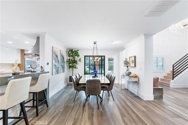 Dining room, Interior, Kitchen, Pendant Lights, Recessed Lighting, Wood Texture Flooring