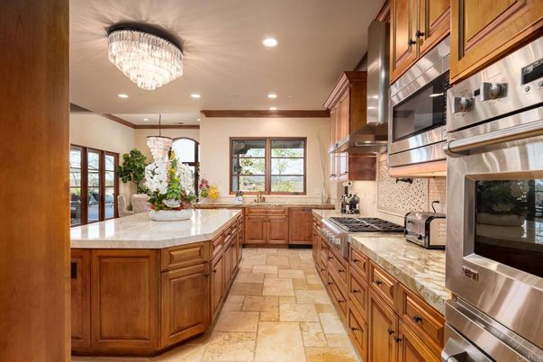 Chandelier, Interior, Kitchen, Recessed Lighting, Stainless Steel Appliances