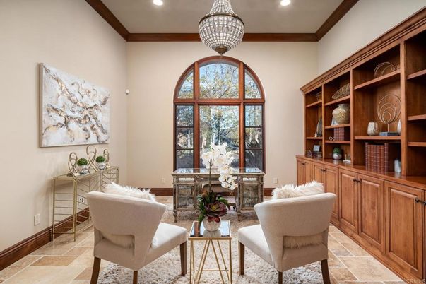 Interior, Living room, Pendant Lights, Recessed Lighting