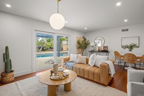 Dining room, Interior, Living room, Pendant Lights, Recessed Lighting, Wood Texture Flooring