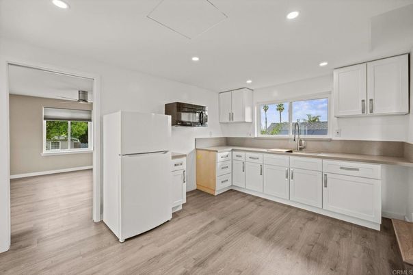 Interior, Kitchen, Recessed Lighting, Wood Texture Flooring