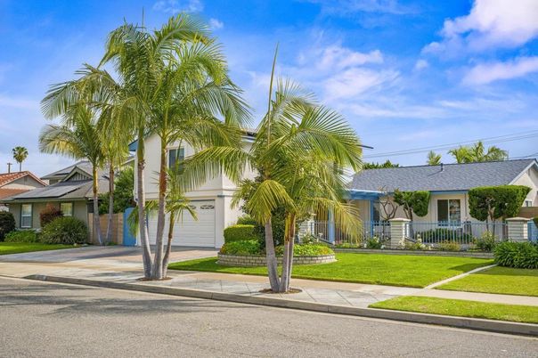 Attached, Backyard, Exterior, Facade, Ranch