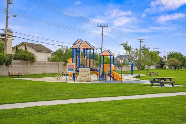 Backyard, Exterior, Playground