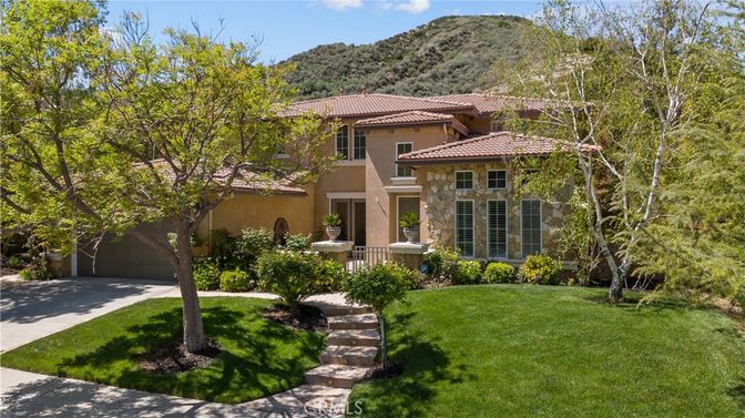 Backyard, Exterior, Facade, Mediterranean