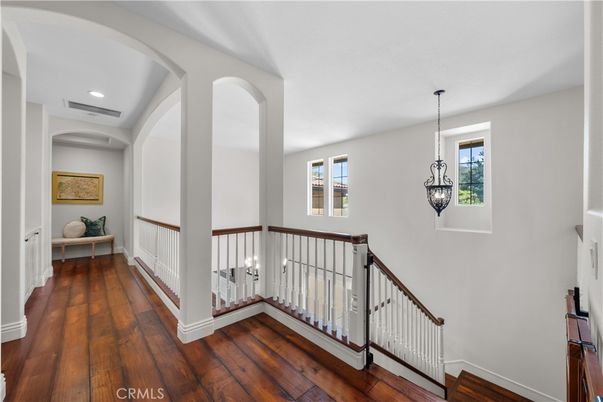 Interior, Pendant Lights, Recessed Lighting, Wood Texture Flooring