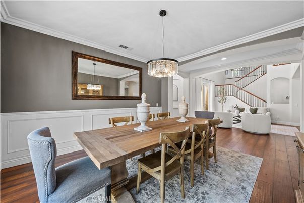 Chandelier, Dining room, Interior, Living room, Pendant Lights, Recessed Lighting, Wood Texture Flooring