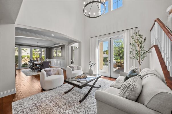 Dining room, Interior, Living room, Pendant Lights, Recessed Lighting, Wood Texture Flooring