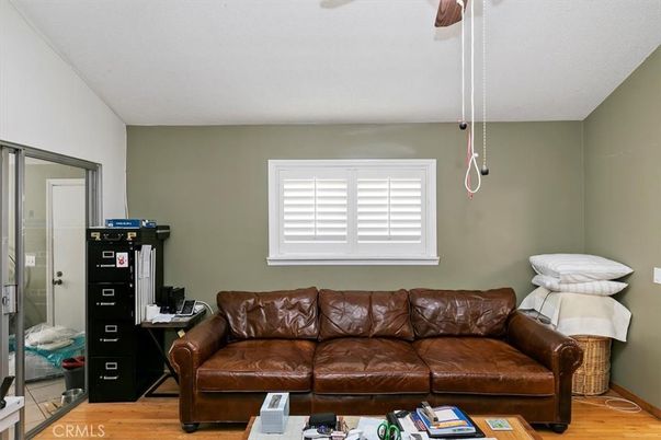 DE Listing image placeholder