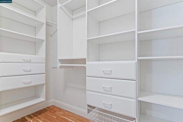 Interior, Walk-in Closets, Wood Texture Flooring