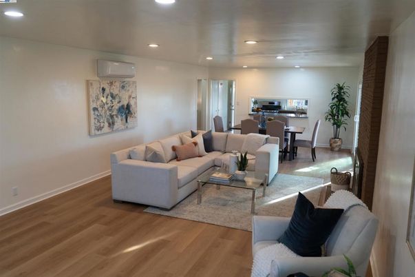 Dining room, Interior, Living room, Recessed Lighting, Wood Texture Flooring