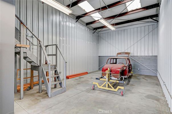Garage, Interior