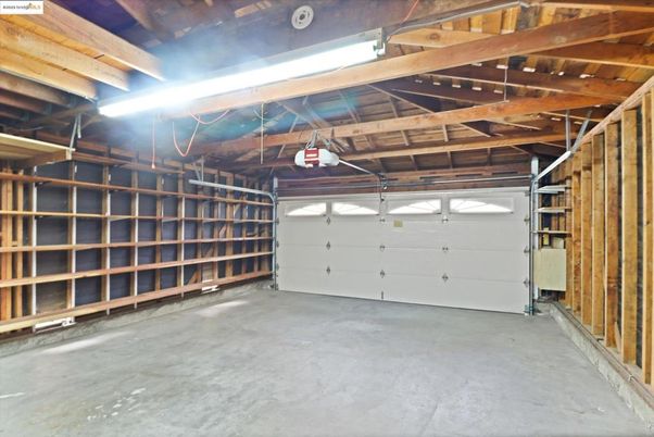 Garage, Interior, Wooden Beams, Wooden Ceilings