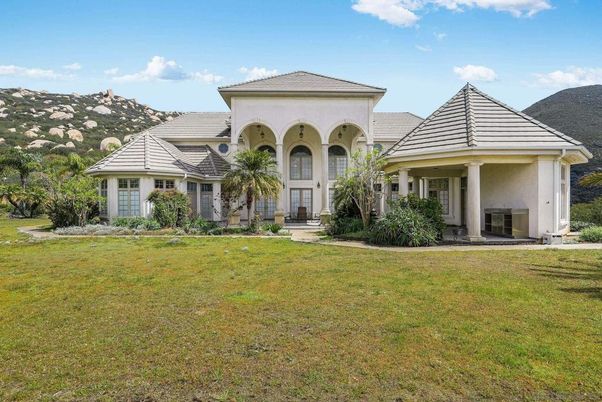 Backyard, Exterior, Facade, French Provincial