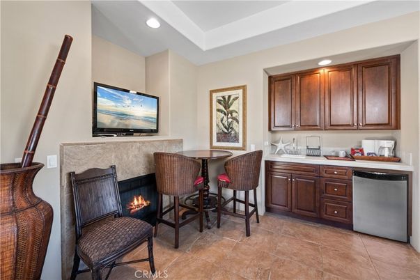 Fireplace, Interior, Recessed Lighting