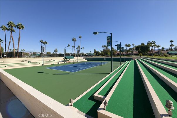 Exterior, Tennis Courts