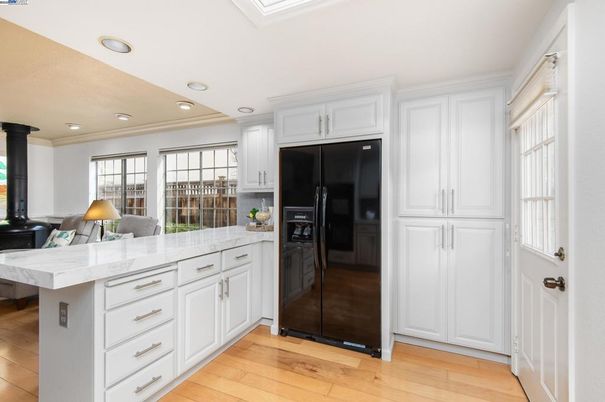 Interior, Kitchen, Recessed Lighting, Wood Texture Flooring