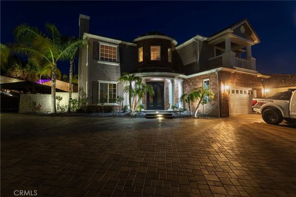 Attached, Exterior, Facade, Brick Facade, American Craftsman