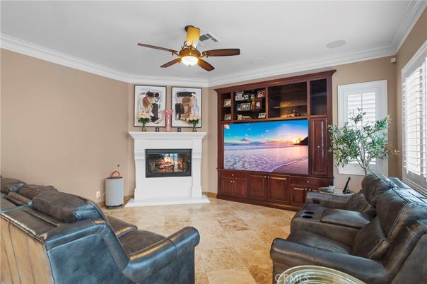 Fireplace, Interior, Living room