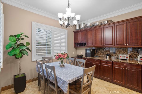 Chandelier, Dining room, Interior, Kitchen
