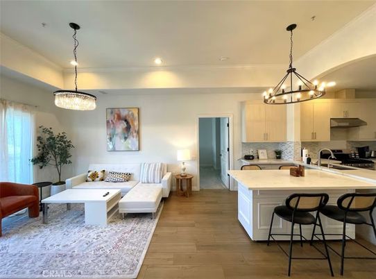 Chandelier, Interior, Kitchen, Living room, Pendant Lights, Recessed Lighting, Wood Texture Flooring