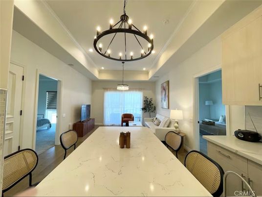 Chandelier, Dining room, Interior, Living room, Pendant Lights, Recessed Lighting
