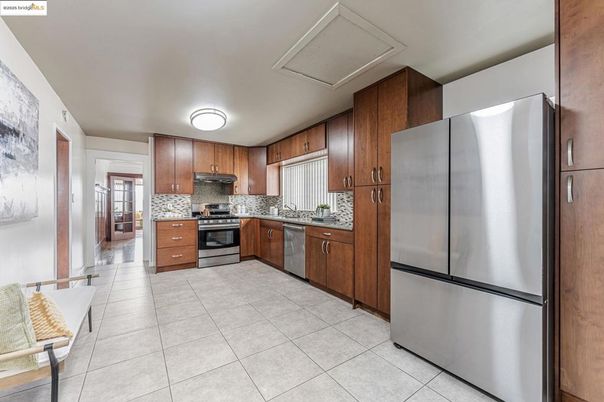 Interior, Kitchen, Stainless Steel Appliances