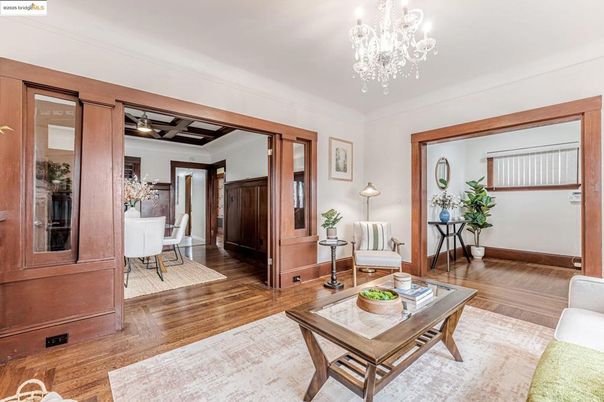 Chandelier, Dining room, Interior, Living room, Wood Texture Flooring