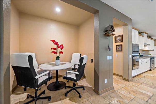 Dining room, Interior, Kitchen, Recessed Lighting