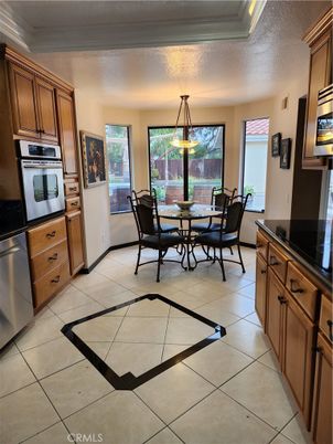 Dining room, Interior, Kitchen, Pendant Lights, Stainless Steel Appliances