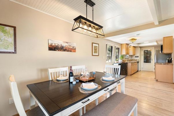 Dining room, Interior, Kitchen, Pendant Lights, Wood Texture Flooring