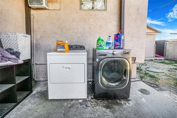 Exterior, Washer
