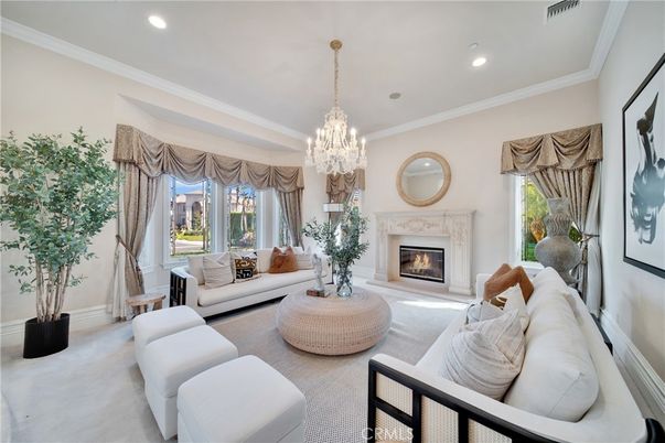 Chandelier, Fireplace, Interior, Living room, Recessed Lighting