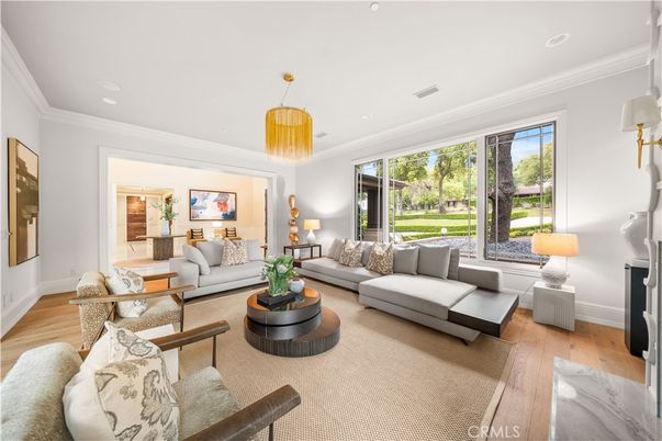 Interior, Living room, Pendant Lights, Recessed Lighting, Wood Texture Flooring