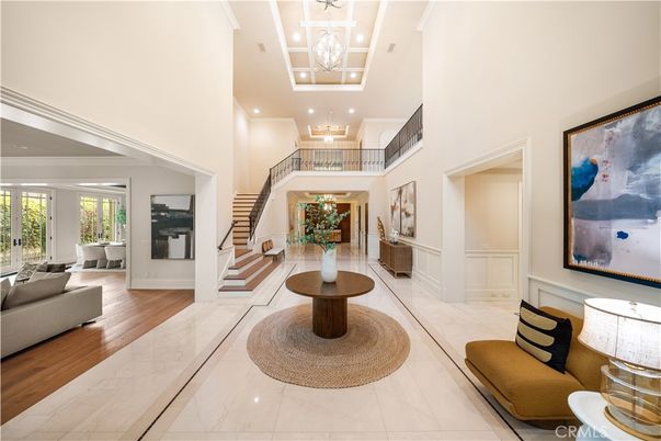 Chandelier, Interior, Living room, Marble, Recessed Lighting, Wood Texture Flooring