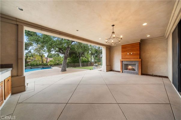 Chandelier, Fireplace, Interior, Pendant Lights, Recessed Lighting