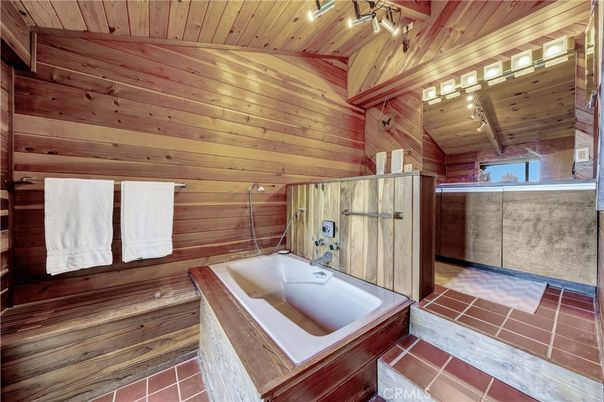 Bathroom, Interior, Wooden Ceilings, Wooden Walls