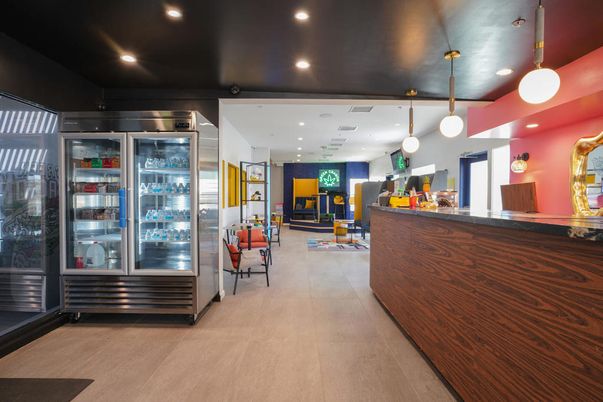 Interior, Pendant Lights, Recessed Lighting, Stainless Steel Appliances