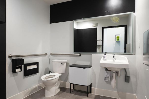 Bathroom, Interior, Recessed Lighting