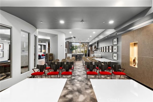 Dining room, Interior, Pendant Lights, Recessed Lighting