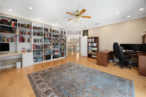 Home Office, Interior, Recessed Lighting, Wood Texture Flooring