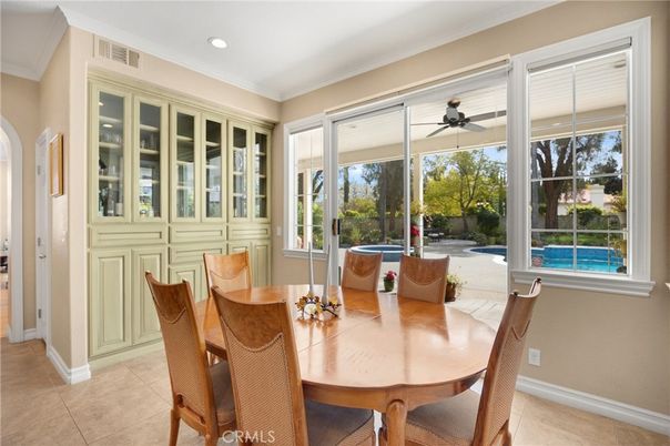 Dining room, Interior, Recessed Lighting