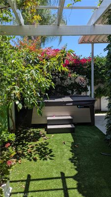 Exterior, Hot Tub