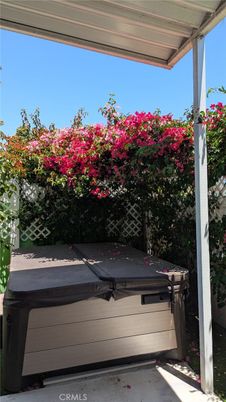 Exterior, Hot Tub